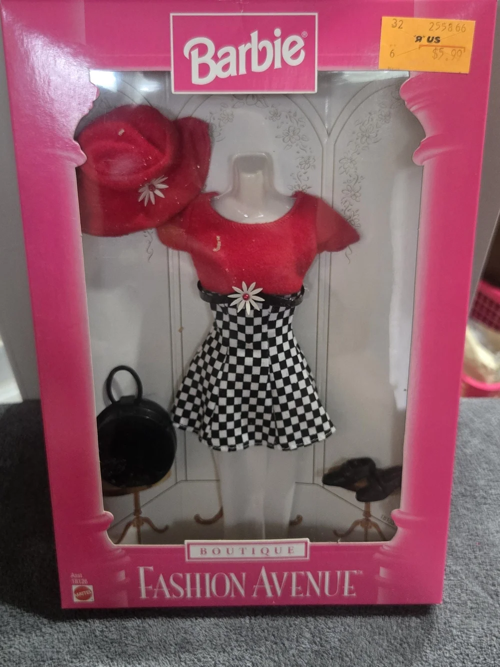 VTG 1997 Barbie Fashion Avenue Boutique Red Checkered Dress 18133